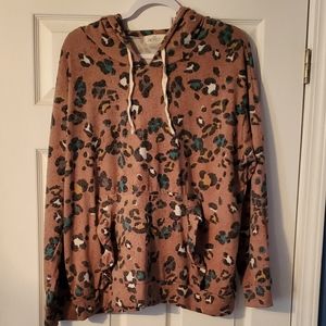 Hopely Leopard Print Sweatshirt